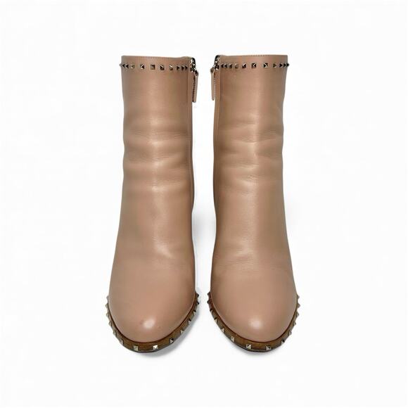 Valentino Garavani Bootie 38.5 US 8.5 Rockstud Trim Nude Beige Ankle Boots - Picture 2 of 12